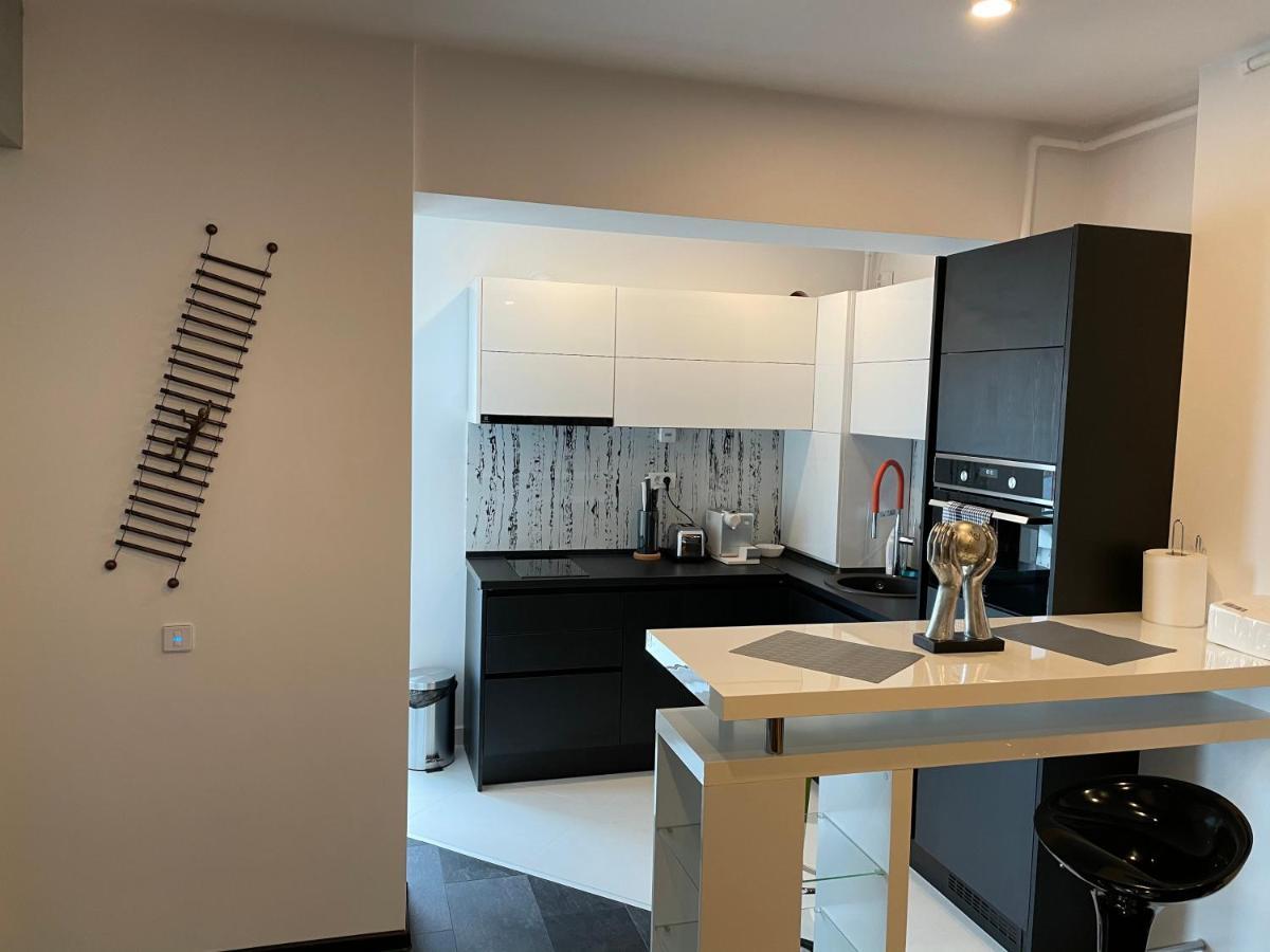 Fancy Westpark 2 Residence Lakeview W7 Bucureşti Ngoại thất bức ảnh